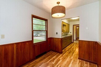 2115 Ferndale Ave in Ames, IA - Foto de edificio - Building Photo