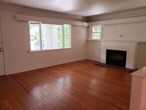 1710 Oakwood St in Pasadena, CA - Building Photo - Building Photo