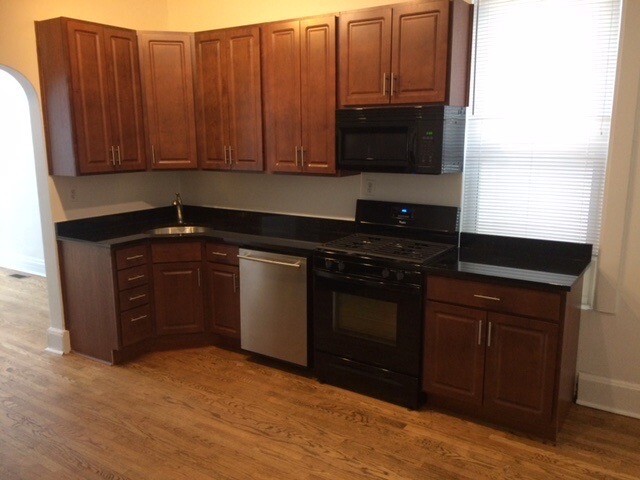 2616 N Marshfield Ave, Unit G00C in Chicago, IL - Building Photo - Building Photo