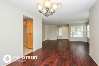 1919 La Villa Dr in North Las Vegas, NV - Building Photo - Building Photo