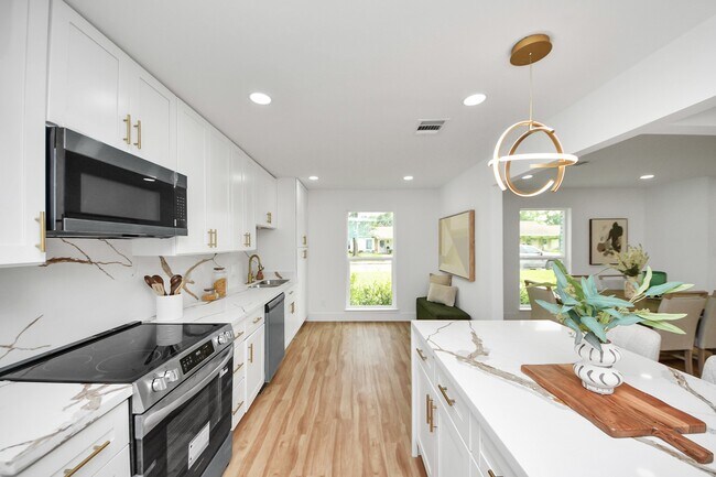 6249 Locke Ln in Houston, TX - Foto de edificio - Building Photo