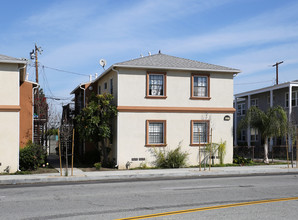 12311 Washington Pl in Los Angeles, CA - Building Photo - Building Photo