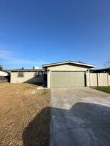 3220 Dakota St in Atwater, CA - Building Photo