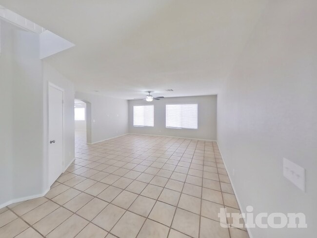 2881 Deep Creek Ln in Las Vegas, NV - Building Photo - Building Photo