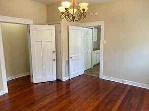 4411 Cleveland Ave, Unit 4411 in New Orleans, LA - Foto de edificio - Building Photo