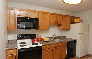 Sugar Hill in Brunswick, NY - Building Photo