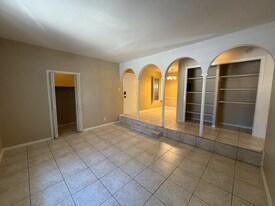 170 De Chantle Rd in San Antonio, TX - Building Photo