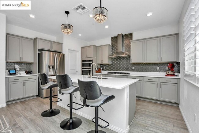 278 Sespe Creek Ave. in Brentwood, CA - Building Photo - Building Photo