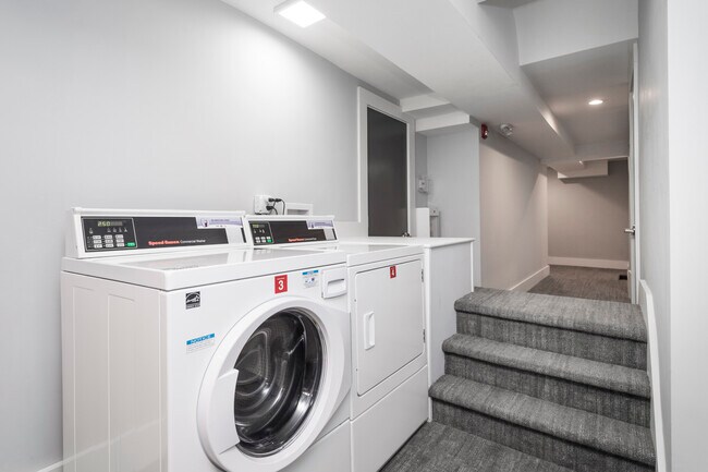 35 South St, Unit B2 in Boston, MA - Building Photo - Building Photo