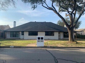 614 Woodland Hills Dr in Tyler, TX - Building Photo