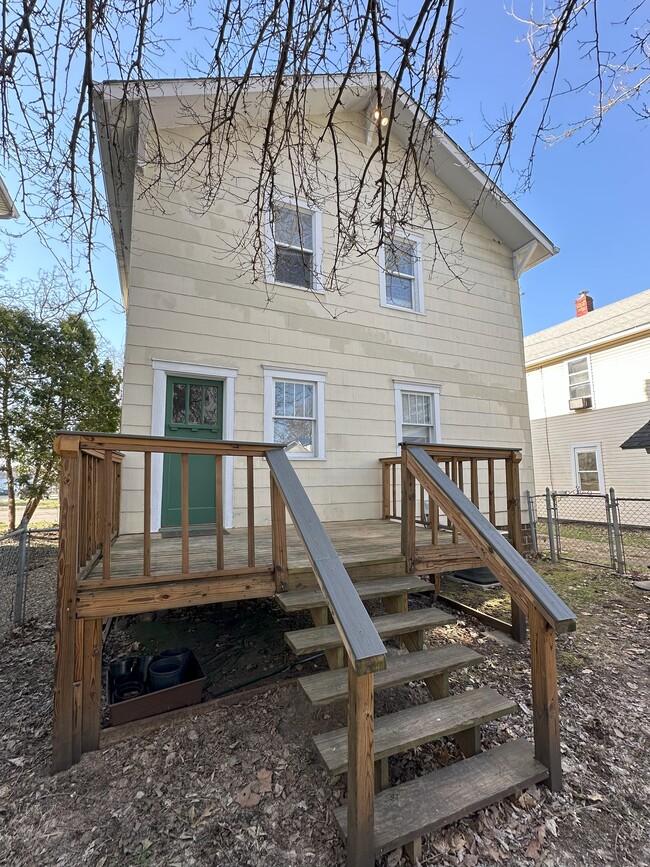 218 W Union St in Athens, OH - Building Photo - Building Photo