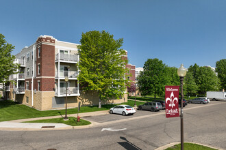 Heritage Bluff Apartments LLC in Faribault, MN - Foto de edificio - Building Photo