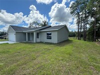 12 Malauka Cir in Ocklawaha, FL - Building Photo - Building Photo