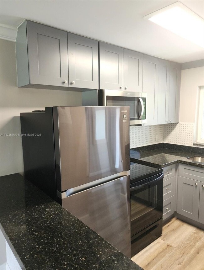 property at 9855 Sandalfoot Blvd