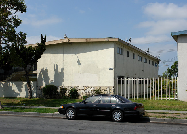 1218 Pacific Ave in Santa Ana, CA - Building Photo - Building Photo