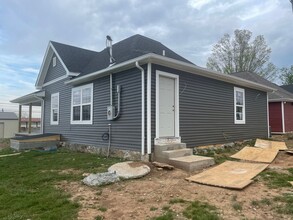 139 W 10th Ave in Bowling Green, KY - Building Photo - Building Photo