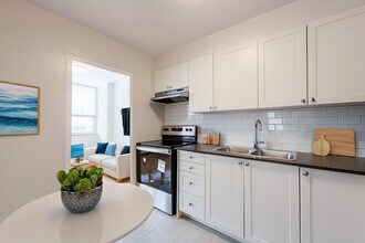 Esterbrooke Apartments in Toronto, ON - Building Photo - Building Photo