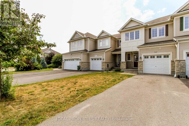 565 Pepperville Crescent in Ottawa, ON - Building Photo - Building Photo