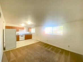 1635 E Hedrick Dr in Tucson, AZ - Building Photo - Building Photo