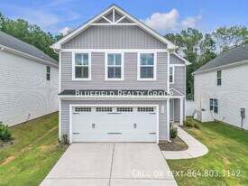 139 Irish Vine Walk in Woodruff, SC - Building Photo
