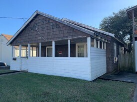 3109 E Ocean View Ave in Norfolk, VA - Building Photo
