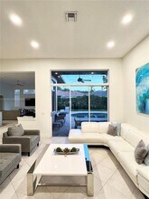 3806 Oak Ridge Cir in Weston, FL - Building Photo - Building Photo