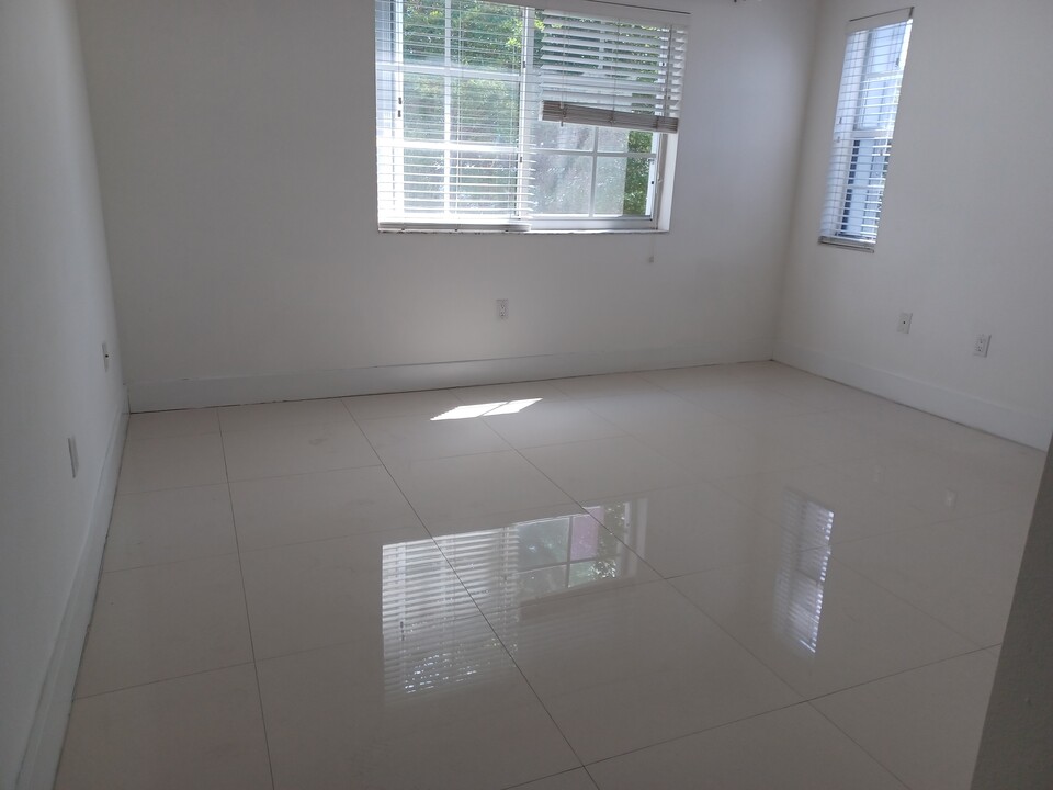 4540 NW 107th Ave, Unit 308 in Doral, FL - Building Photo