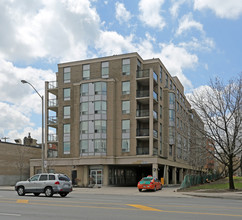 Elite Condominiums on Yonge in Toronto, ON - Building Photo - Building Photo