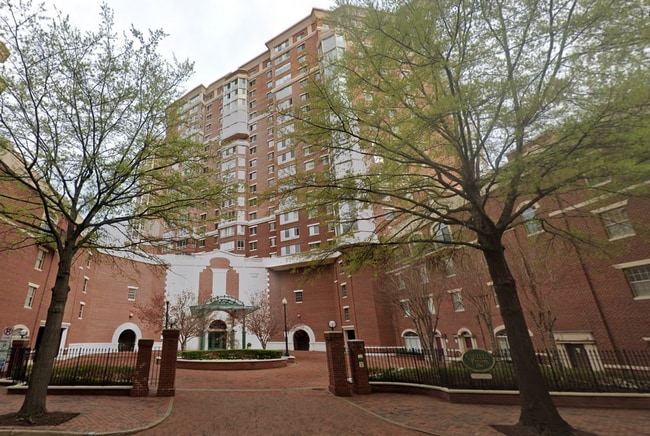 2121 Jamieson Ave in Alexandria, VA - Building Photo - Building Photo