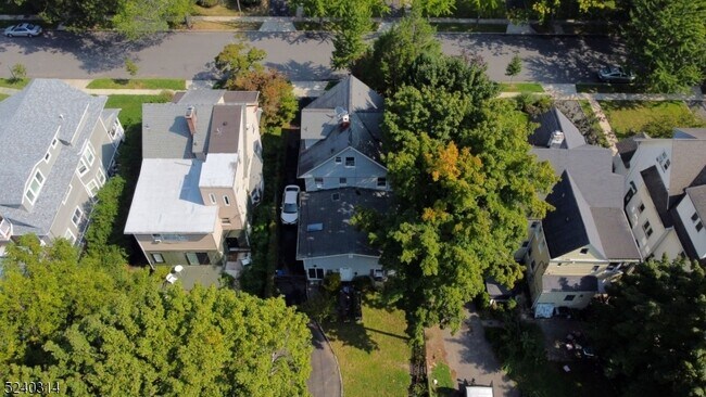 19 Oxford St in Montclair, NJ - Building Photo - Building Photo