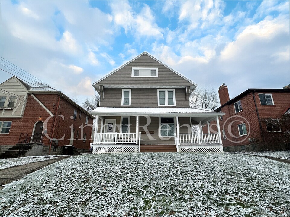 3942 Hazel Ave in Cincinnati, OH - Foto de edificio