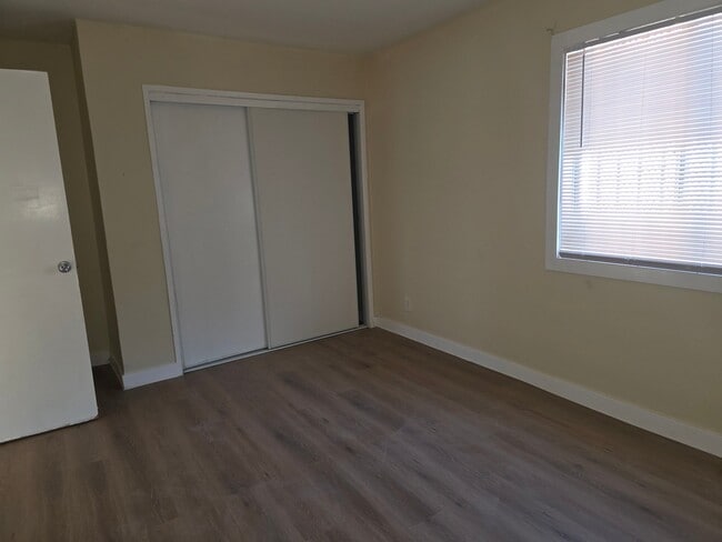 416 E 115th St in Los Angeles, CA - Building Photo - Building Photo