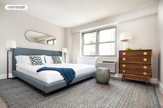 100 W 93rd St in New York, NY - Building Photo - Building Photo