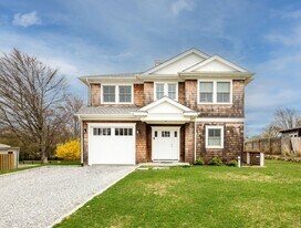 30 Beach Plum Rd in Montauk, NY - Building Photo