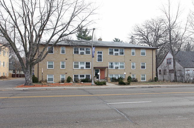 6715 Penn in Richfield, MN - Foto de edificio - Building Photo