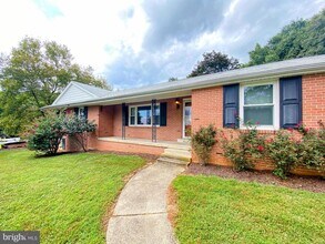 11102 Putman Rd in Thurmont, MD - Building Photo - Building Photo