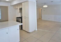 938 Greatwood Dr photo'