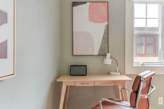 325 Hawthorne Ave in Palo Alto, CA - Building Photo - Building Photo