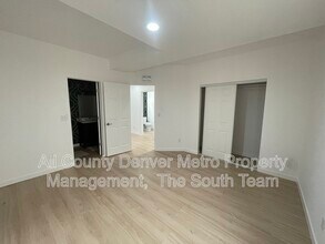 21346 E 53rd Pl in Denver, CO - Foto de edificio - Building Photo