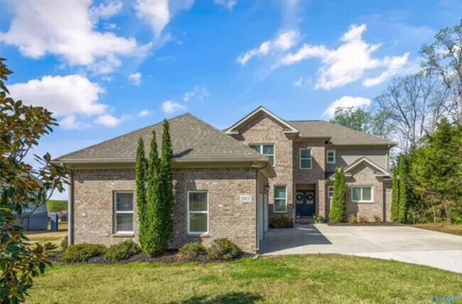 2807 Talon Cir in Huntsville, AL - Building Photo - Building Photo