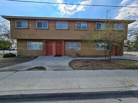 730 S Haley St in Bakersfield, CA - Building Photo