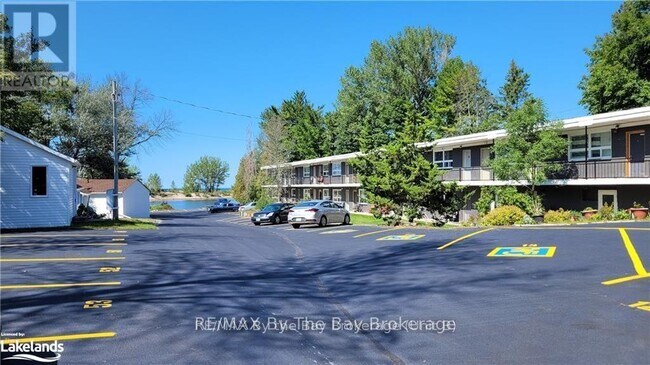 280-280 River Rd E