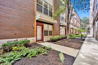 1234 W Monroe St in Chicago, IL - Building Photo - Building Photo