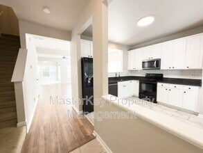 123 Baberton Dr in Apex, NC - Building Photo - Building Photo