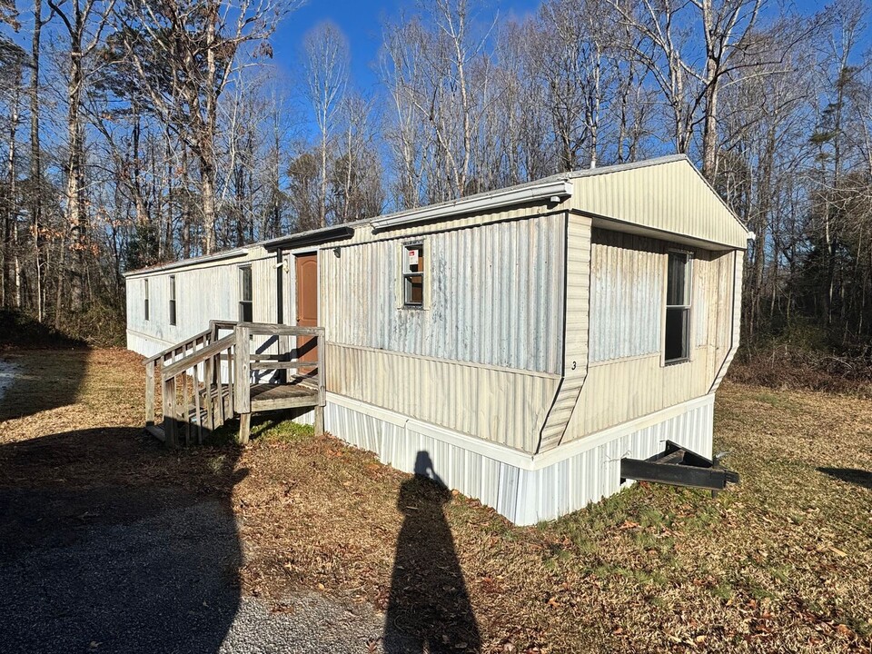 3 Webb Rd in Ellenboro, NC - Building Photo