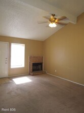123 N Troy Ave in Lubbock, TX - Building Photo - Building Photo