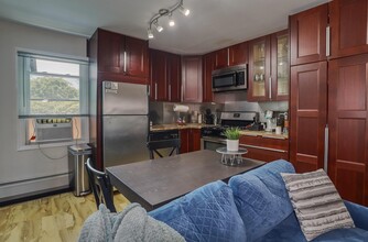 397 1st St in Jersey City, NJ - Building Photo - Building Photo