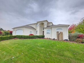 3493 Hanstead St in Richland, WA - Building Photo - Building Photo