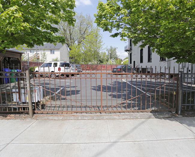 Telephone Exchange Lofts in Portland, OR - Building Photo - Building Photo