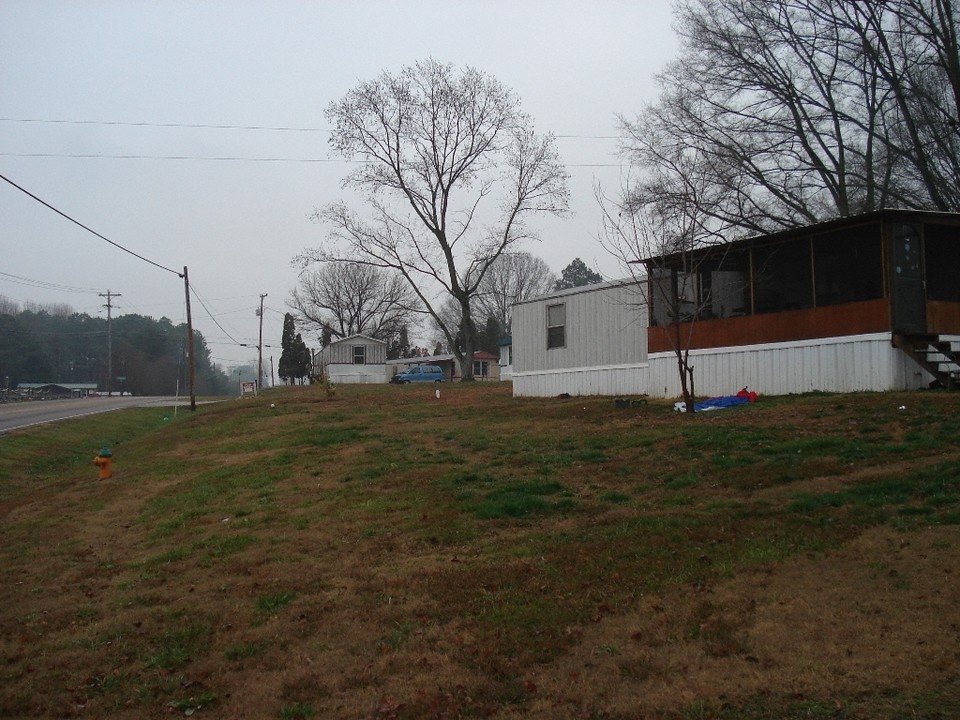 3180 S Lee Hwy in Mc Donald, TN - Building Photo